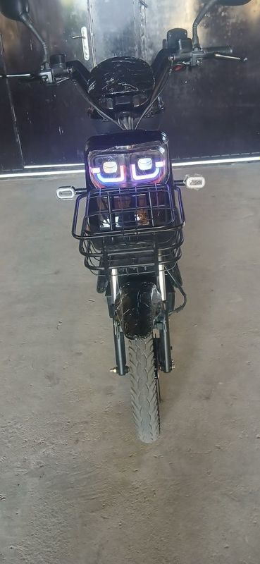 Skuter sotiladi 2025 Skuter sotiladi 2025