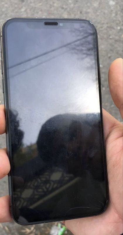 Iphone xs sotiladi rodnoy xich joyi alishmagan Iphone xs sotiladi rodnoy xich joyi alishmagan