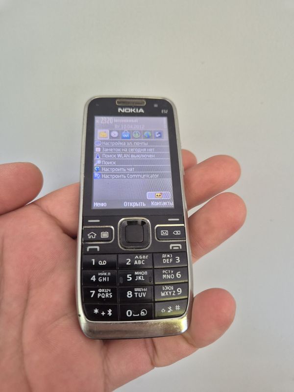 Nokia E 52 orgilan Nokia E 52 orgilan