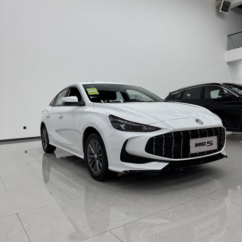 Monzadan yaxshi MG 5 Restyling Monzadan yaxshi MG 5 Restyling