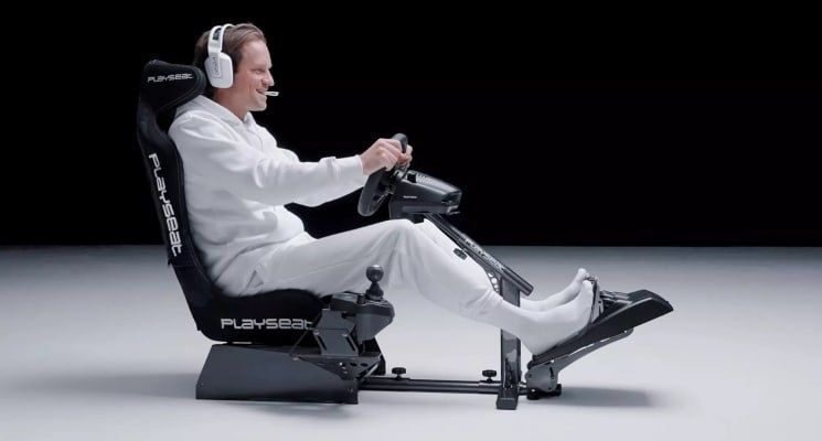 Кокпит с креплением для руля и педалей Playseat Evolution PRO - ActiFi