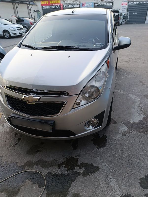 Spark sotiladi 2014 metan gaz Spark sotiladi 2014 metan gaz