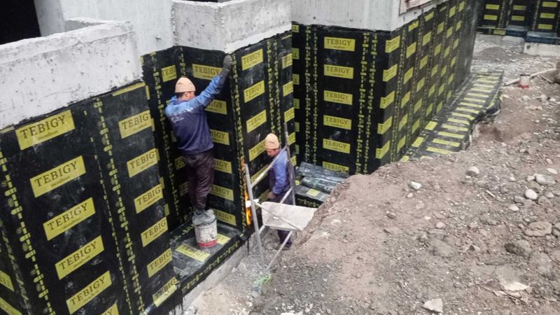 Гидроизоляция всех видов кровли и бетона мастика битум, рубероид, изол Гидроизоляция всех видов кровли и бетона мастика битум, рубероид, изол
