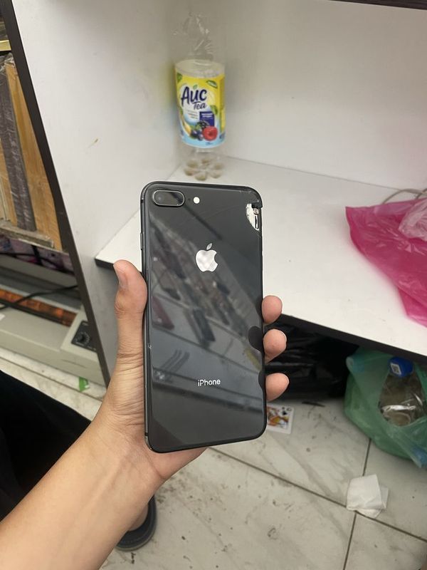 Iphone 8 plus . Iphone 8 plus .
