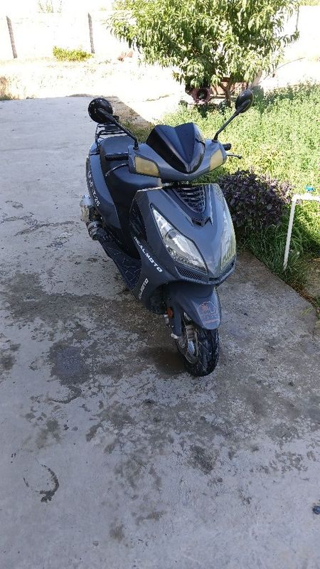 Skuter realmoto sotiladi 80kub³ Skuter realmoto sotiladi 80kub³