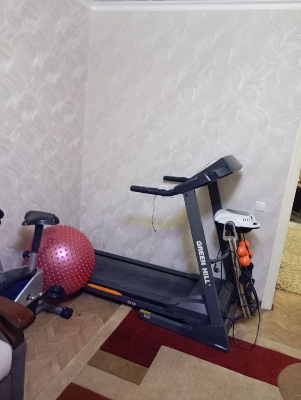 Продается беговая дорожка Продается беговая дорожка