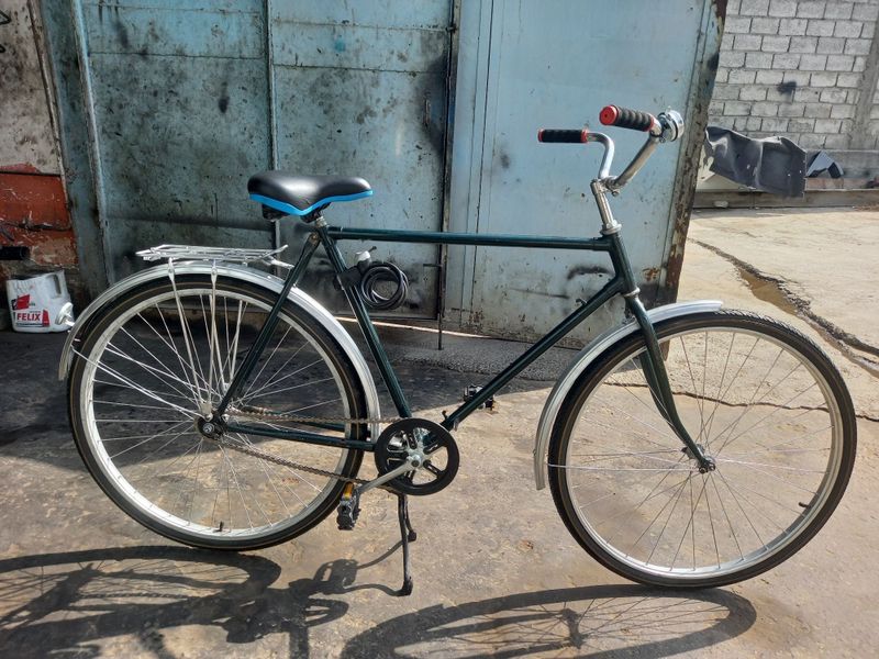 Velosiped sotiladi Velosiped sotiladi