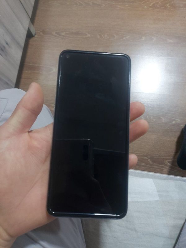 Realme 6 sotiladi Realme 6 sotiladi