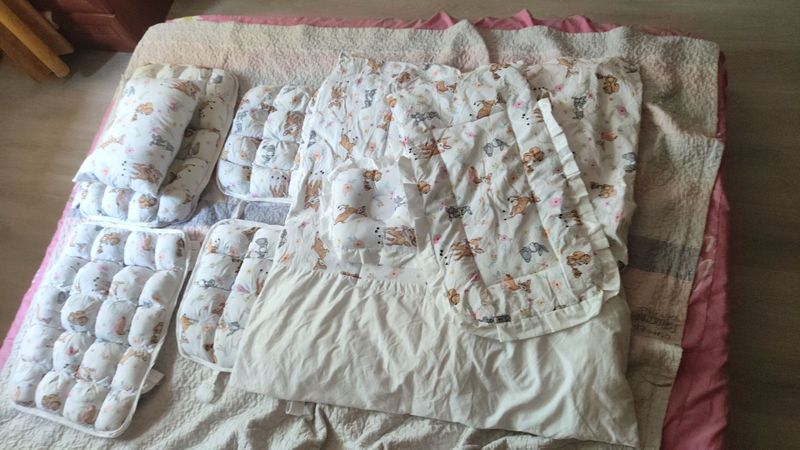 Продаются бортики для детской кроватки