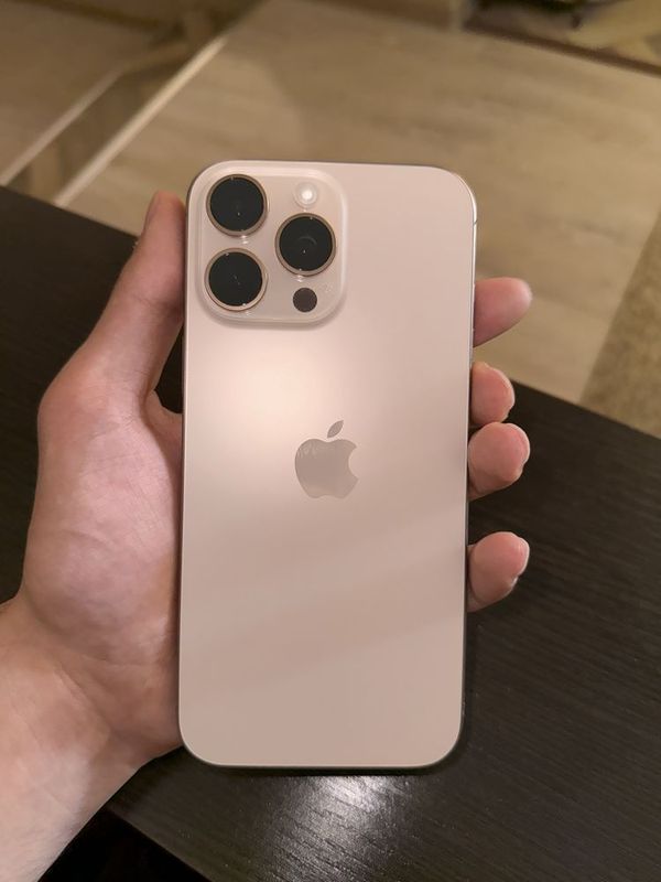 iPhone 16 Pro Max Desert 2 sim+esim yengi срочно iPhone 16 Pro Max Desert 2 sim+esim yengi срочно