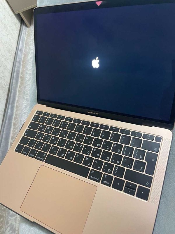 Срочно Продается Macbook Air Срочно Продается Macbook Air