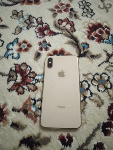 iPhone xs srochna sotildi