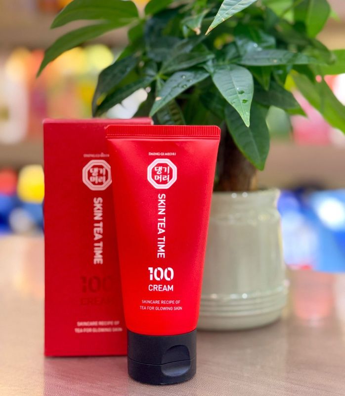 Daeng Gi Meo Ri Крем для лица Skin Tea Time 100 Cream Daeng Gi Meo Ri Крем для лица Skin Tea Time 100 Cream