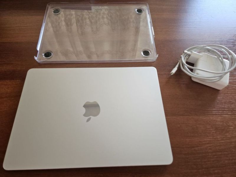 Macbook air m2 100% Macbook air m2 100%