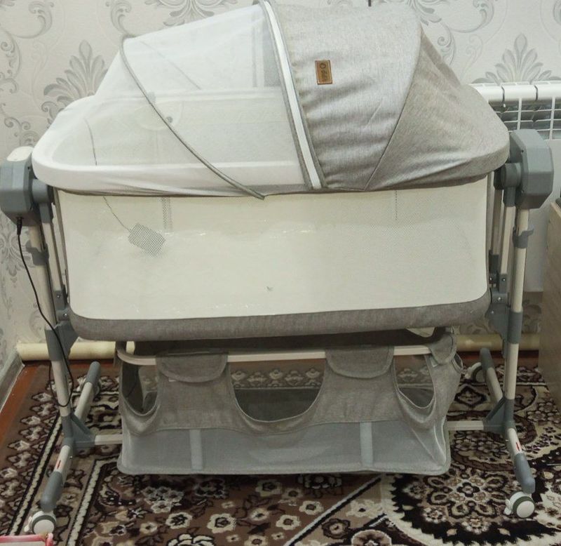 yangi qushiq kuylaydi,pulti bor pasha xonasi bor