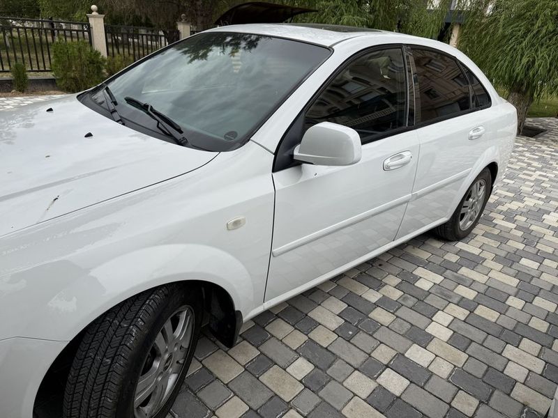 Lacetti 1.8 AT / 2010 Lacetti 1.8 AT / 2010
