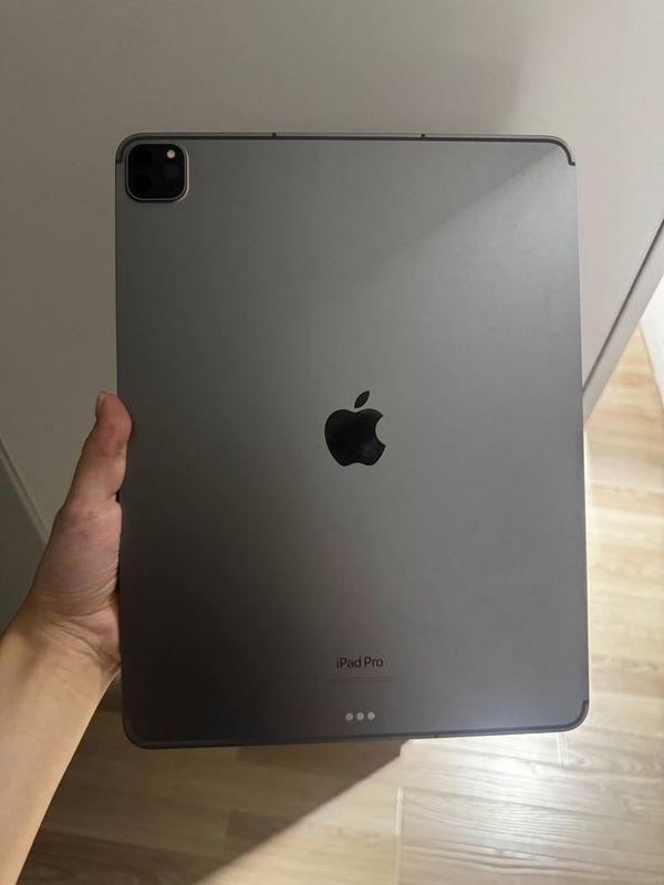 Ipad pro 12.9 (6 generacia) 256gb sim, 2024 Ipad pro 12.9 (6 generacia) 256gb sim, 2024