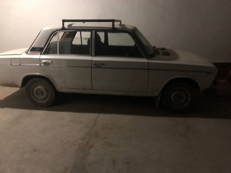 Lada 2106 sotiladi