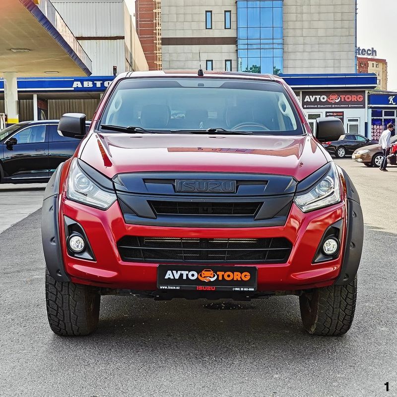 Isuzu D-Max, 2020/2022, в идеальном состоянии Isuzu D-Max, 2020/2022, в идеальном состоянии