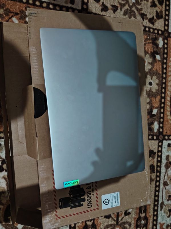 Lenovo Ideapad 5 - 256GB/4GB Xotira 2025 yili sotiladi Lenovo Ideapad 5 - 256GB/4GB Xotira 2025 yili sotiladi