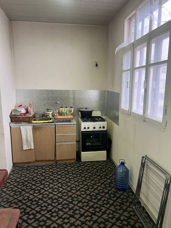 Квартира сотилади 9 qavatli bino 8-qavat 4 xona uy Uy xolati: rimonts Квартира сотилади 9 qavatli bino 8-qavat 4 xona uy Uy xolati: rimonts