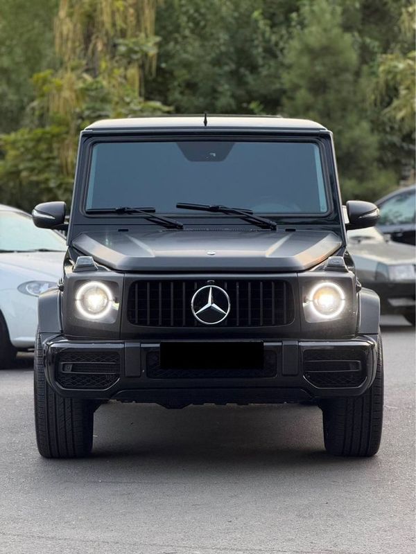 Mercedes Benz G500