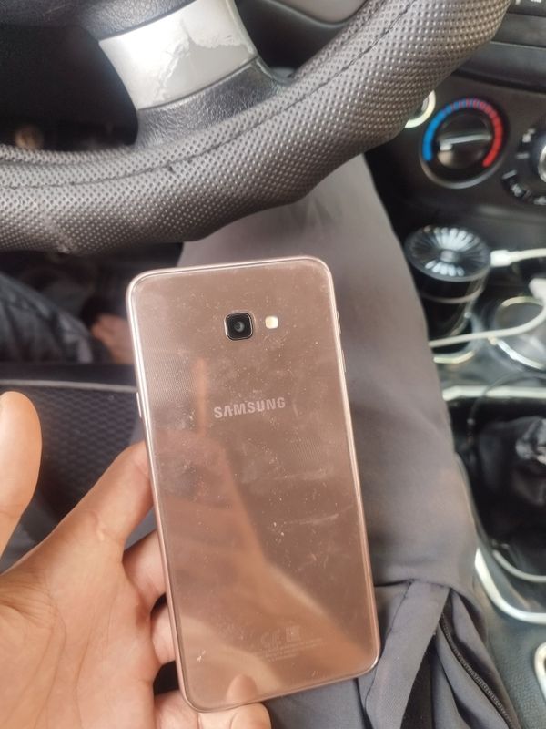 Samsun j4+ telefon Samsun j4+ telefon