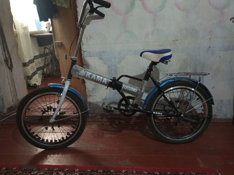 Velosiped sotiladi Velosiped sotiladi
