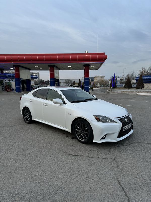 Продаю Срочно Lexus is 4.6 V8