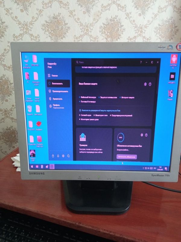 Монитор Samsung Sincmaster
