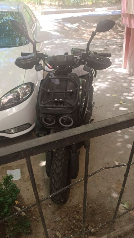 Tank sukuter sotiladi Tank sukuter sotiladi
