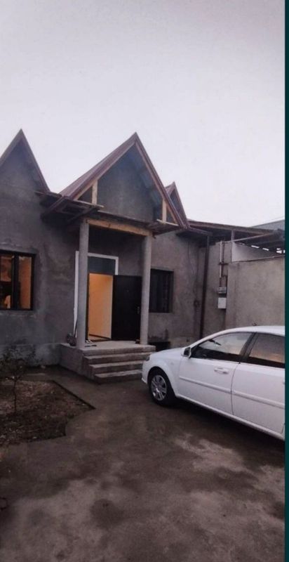 Срочно продаётся участка коттедж 2 соток