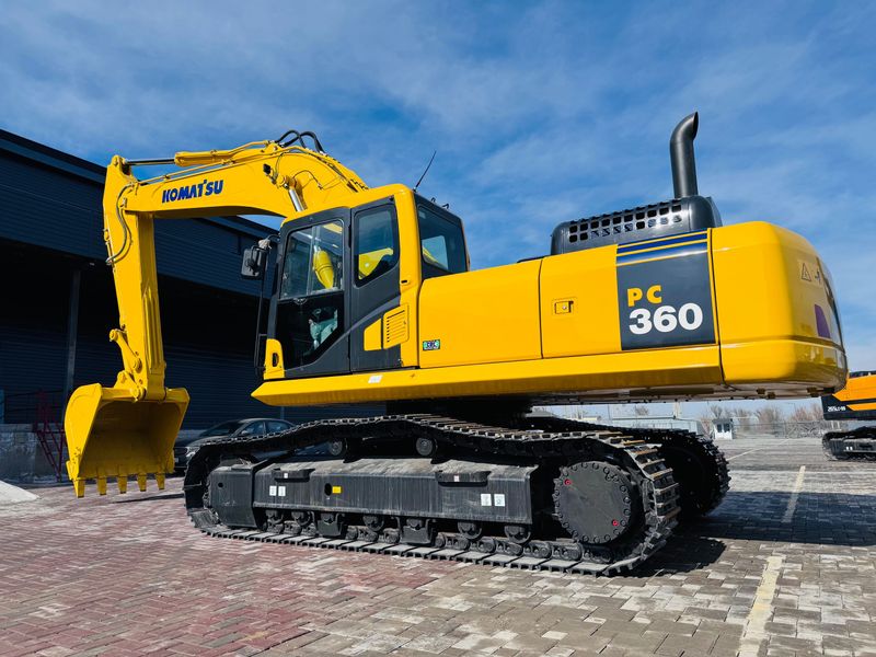 Гусеничный экскаватор Komatsu PC360 Гусеничный экскаватор Komatsu PC360