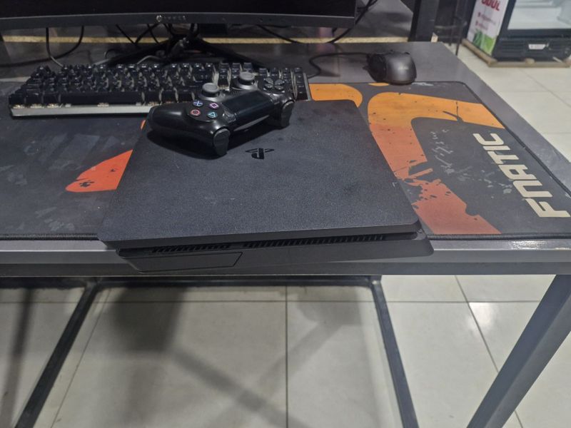 Playstation 4 1 slim TB