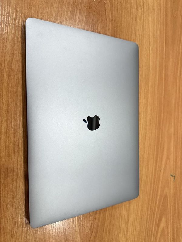 MacBook Pro 16inch