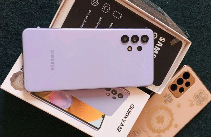 Samsung A32 holati edial. narxi 1.800 Samsung A32 holati edial. narxi 1.800