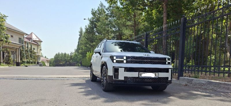 Hyundai Santa Fe Calligraphy 2,5 GDi Turbo Цвет - бел