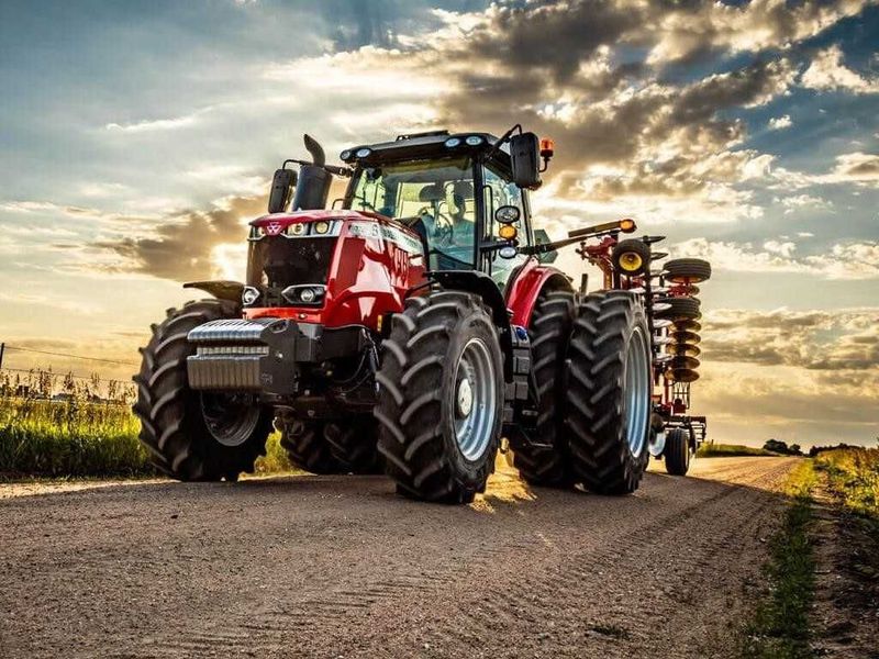 Massey Ferguson MF 7724S Massey Ferguson MF 7724S