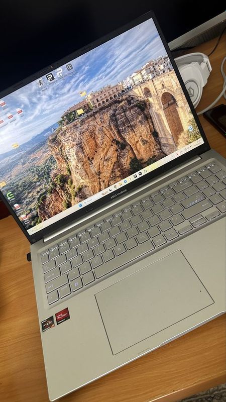 Noutbuk asus vivobook Noutbuk asus vivobook