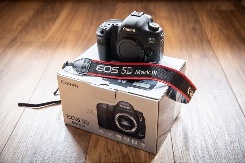 5d mark iii келишилган холда сотилади 5d mark iii келишилган холда сотилади