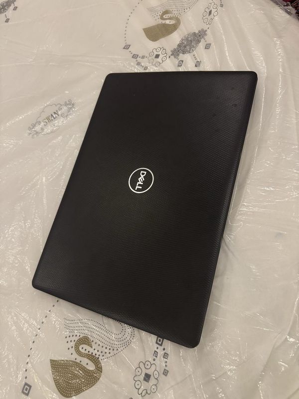 Dell Inspirion сотилади холати яхши Dell Inspirion сотилади холати яхши