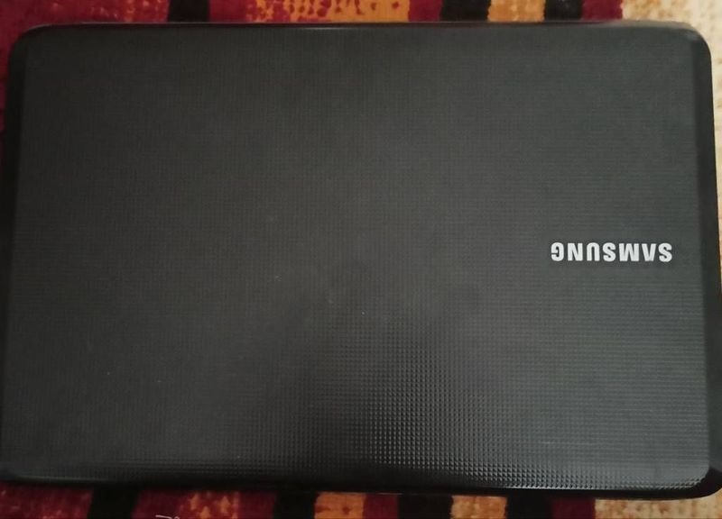 Noutbuk Samsung r Noutbuk Samsung r