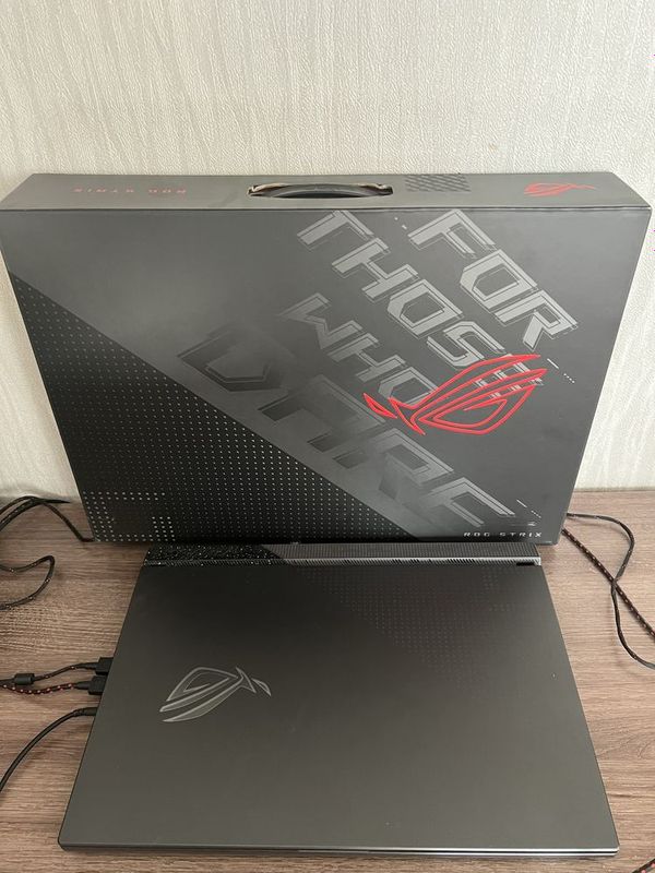 ASUS ROG Strix G17 ASUS ROG Strix G17