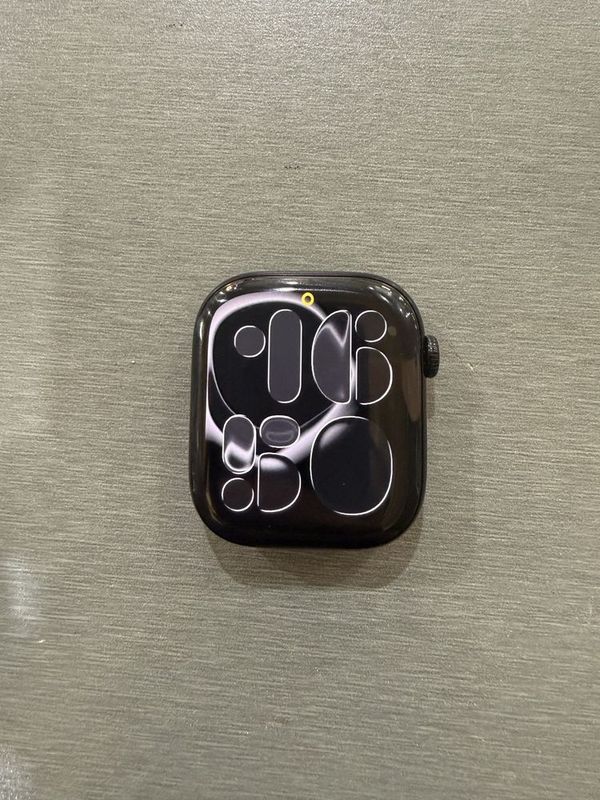 Apple watch 11 46 mm jet black сотилади 2 кун болди олинганига
