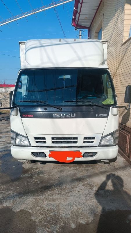 Isuzu nqr 71 pl sotiladi srochniy yili 2020