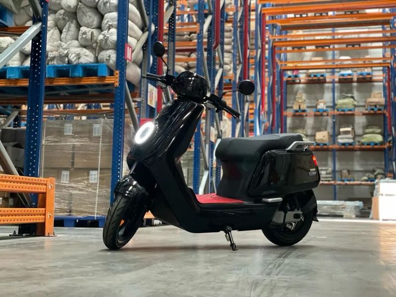NIU NQI Sport scooter
