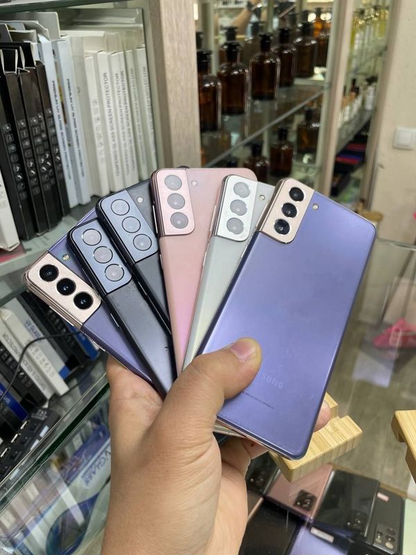 Samsung s21 8/256gb sotiladi optim Samsung s21 8/256gb sotiladi optim