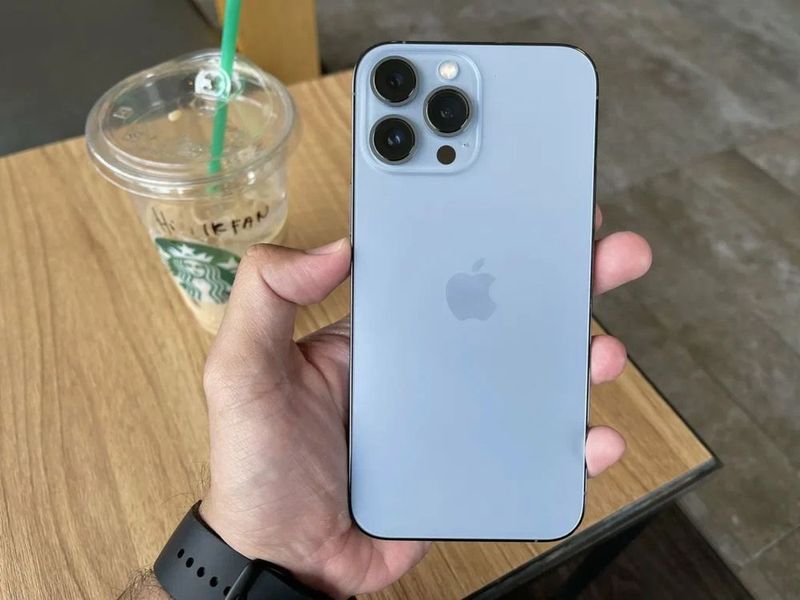 Срочно идеал iPhone 13 Pro Max 128 гб (LLA America) Blue сотилади