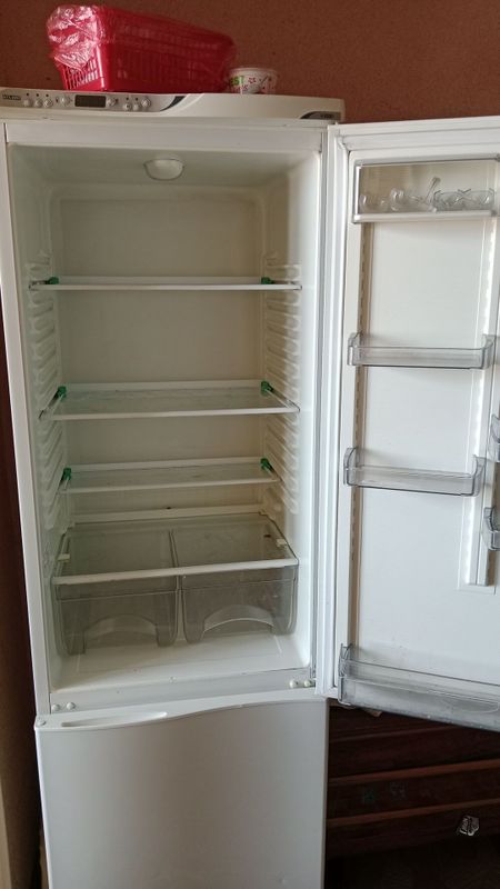 Продам холодильник Атлант Продам холодильник Атлант