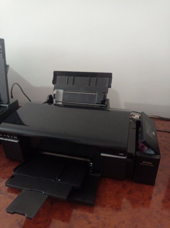 Epson L805 цветной принтер Epson L805 цветной принтер